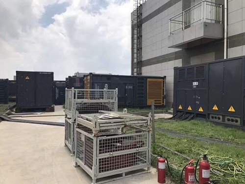 小店除了定期检查，还有哪些方法可以及时发现接触式转速表探头的磨损？